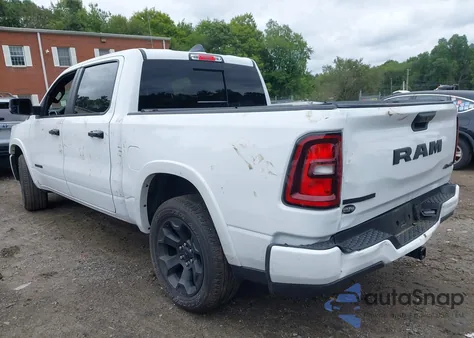 2025 Ram 1500 из США, поврежденный, VIN 1C6RRFFG5SN531096